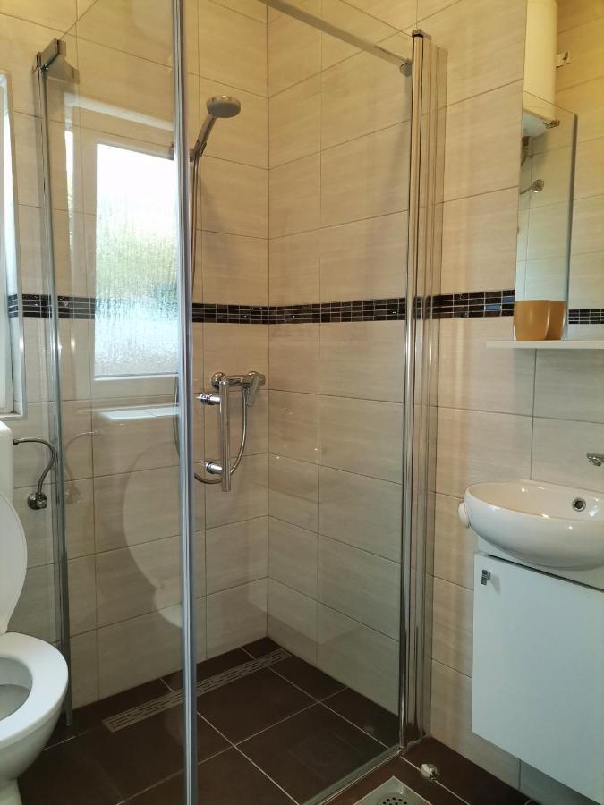 Apartmani Radic Primošten Buitenkant foto